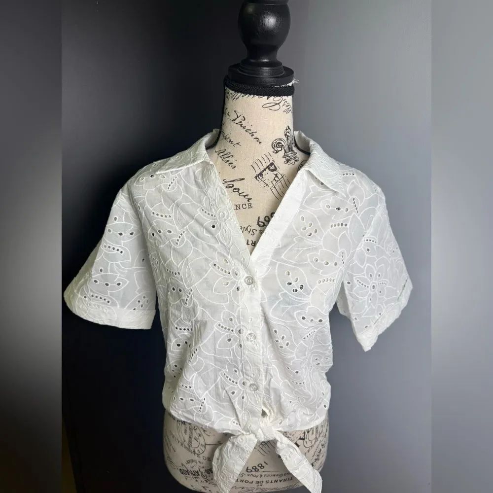 sanctuary white eyelet shirt Size S